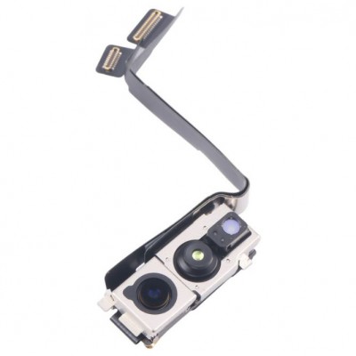 iPhone 16 Pro Selfie Camera